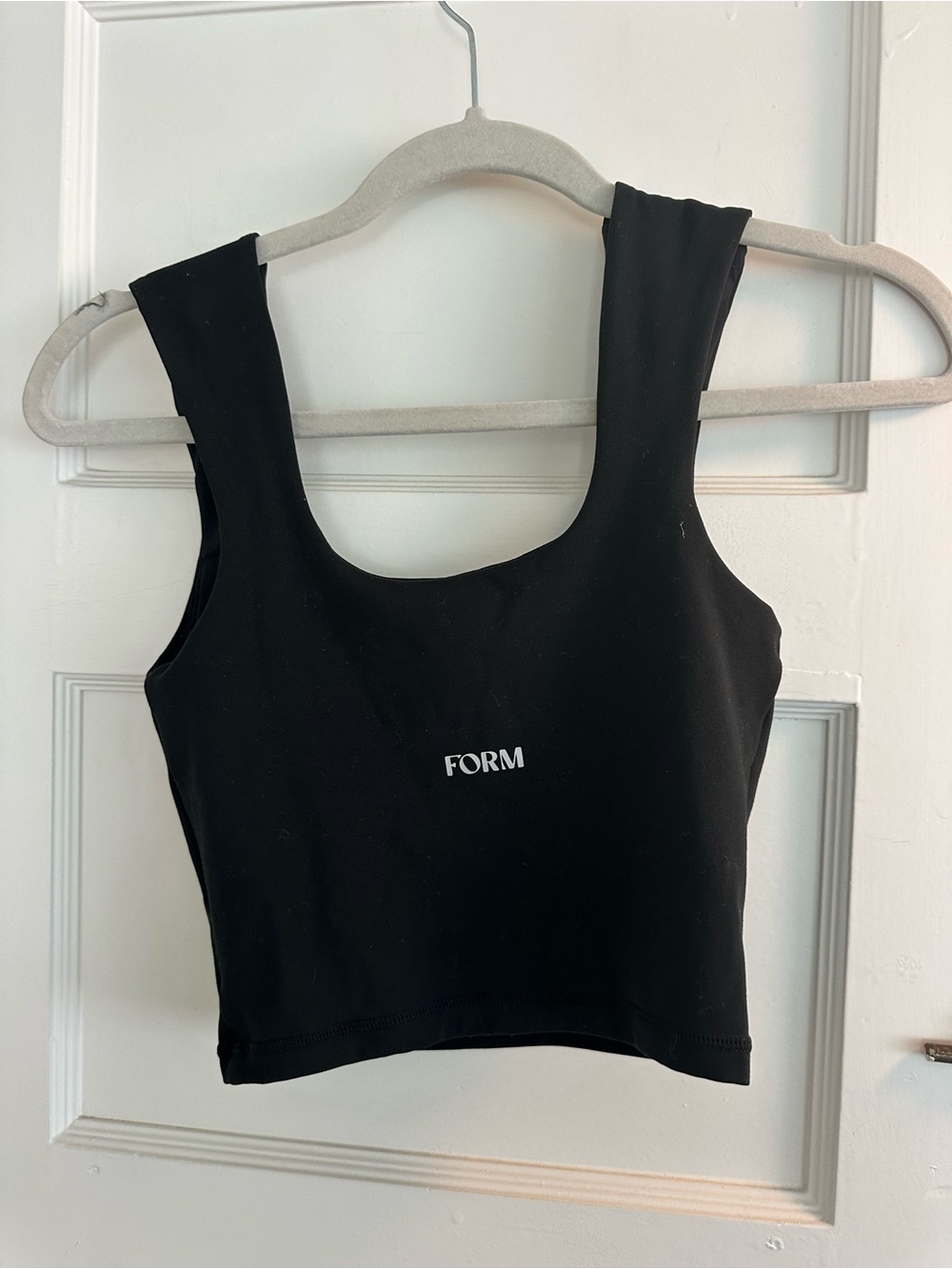Form Black Scoop Neck Crop Tank